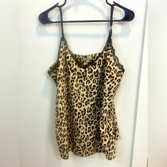 Kori Tops - Beautiful leopard top w/adj. straps